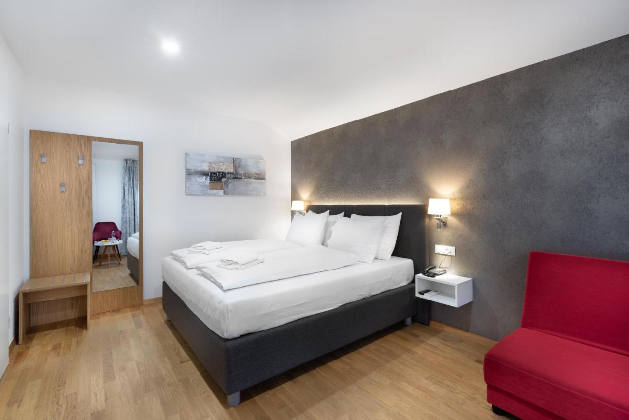 Hotel Dvorec Tolmin Eksteriør bilde