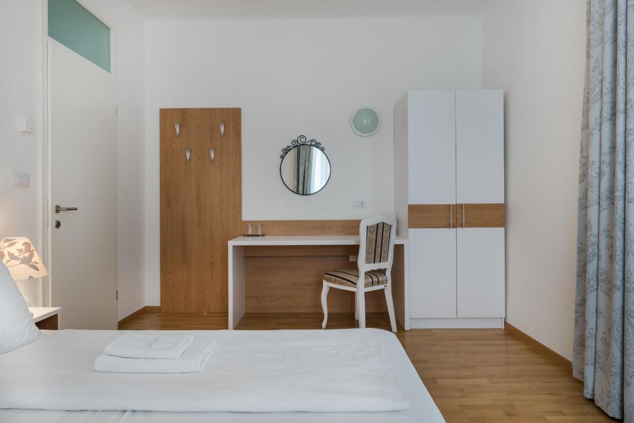 Hotel Dvorec Tolmin Eksteriør bilde